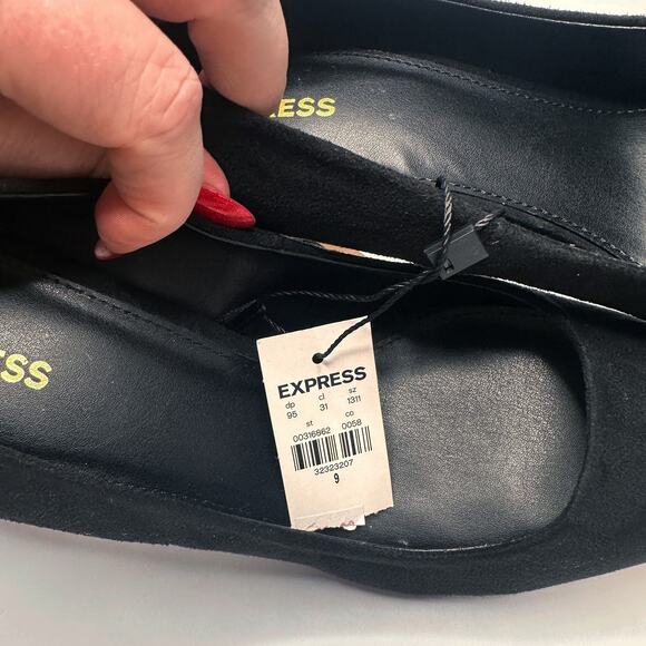 Express Classic Black Heels - Picture 9 of 12